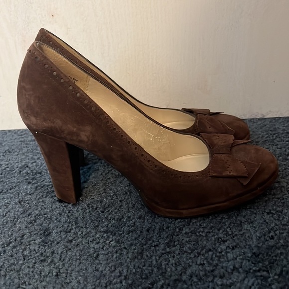 Apostrophe brown suede heel shoes size 8.5 - Picture 2 of 3